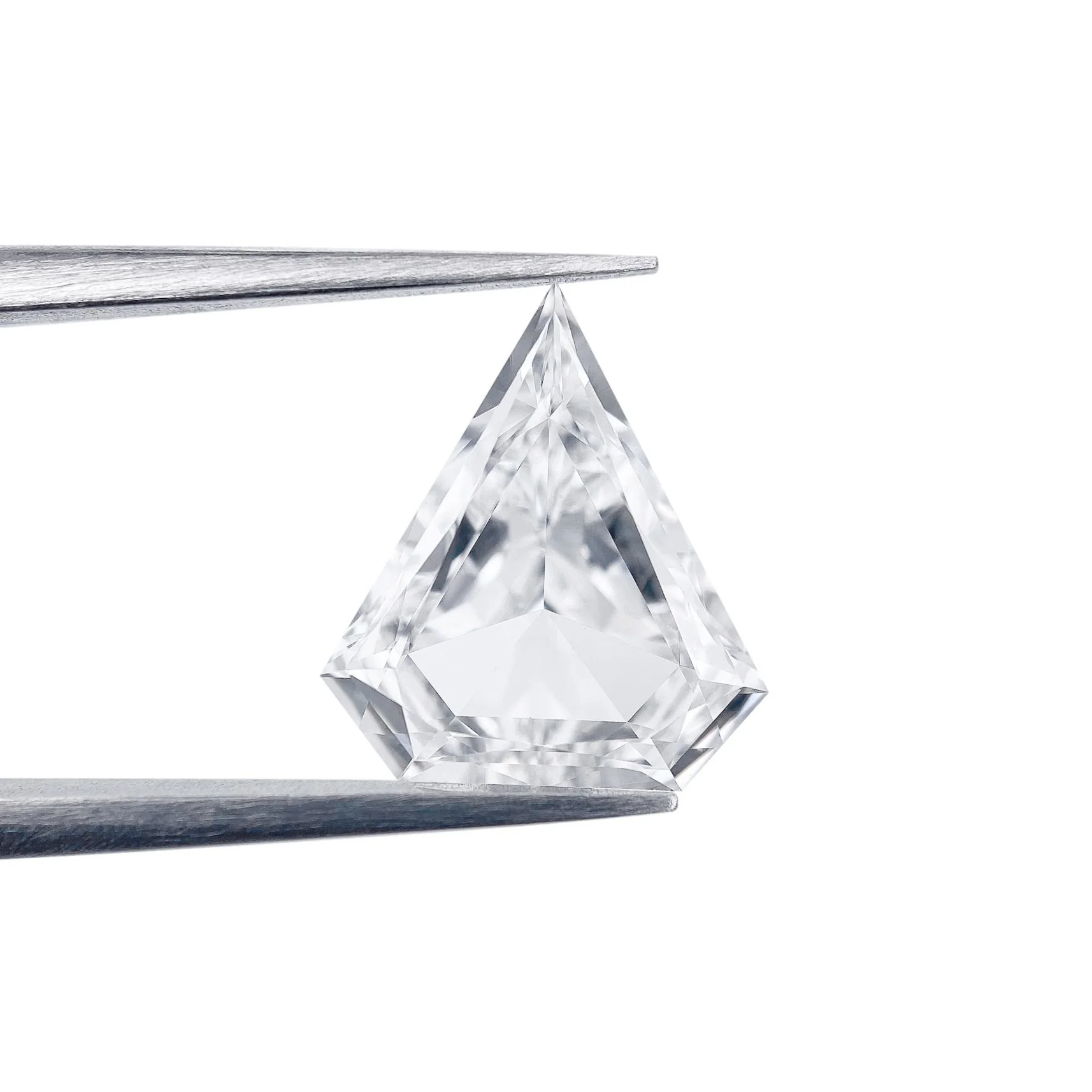 1.81ct | D/VS1 Shield Shape Brilliant Cut Lab Diamond (IGI) - Image 2