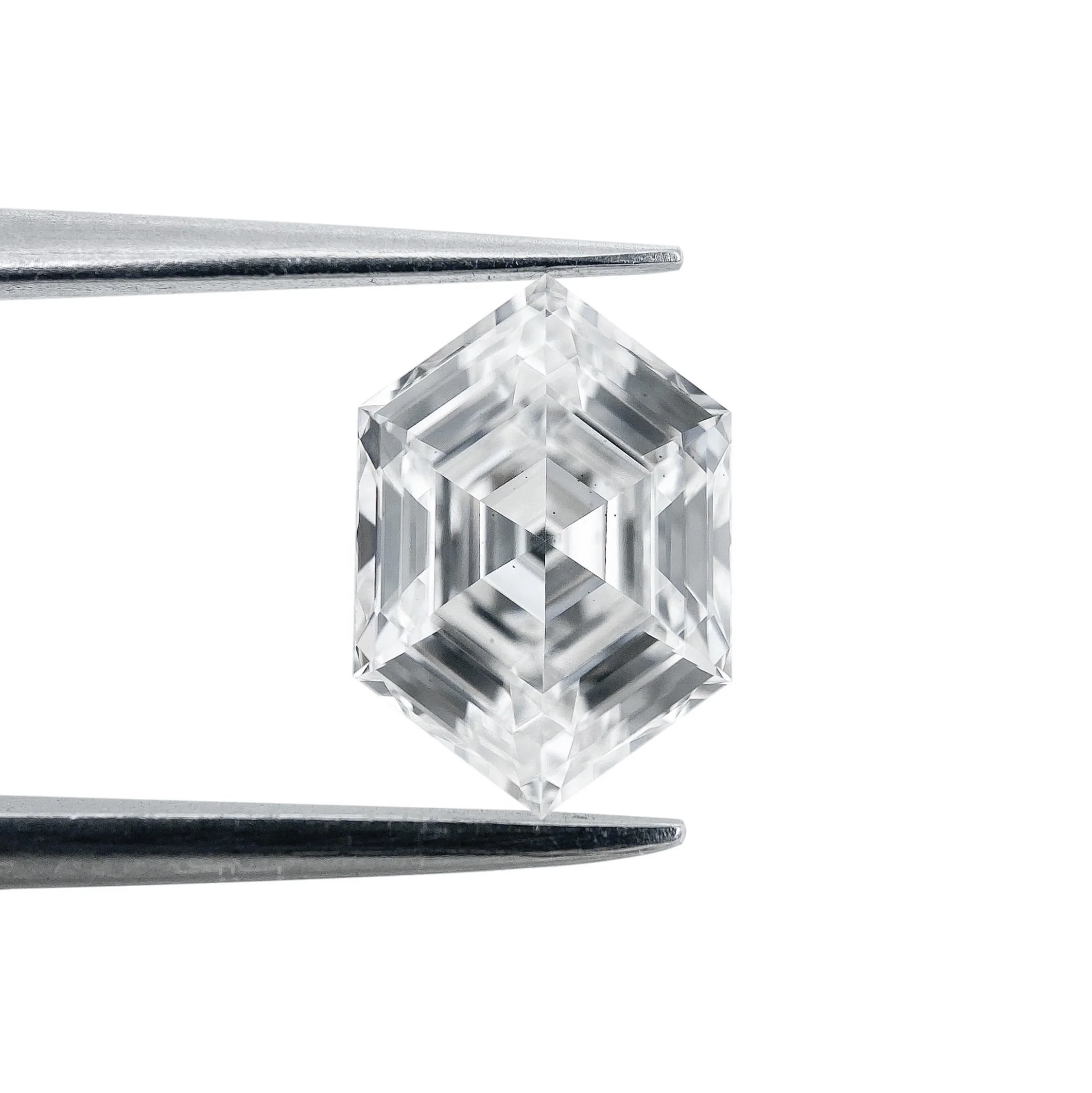 1.91ct | D/VS2 Hexagon Shape Step Cut Lab Diamond (IGI) - Image 2