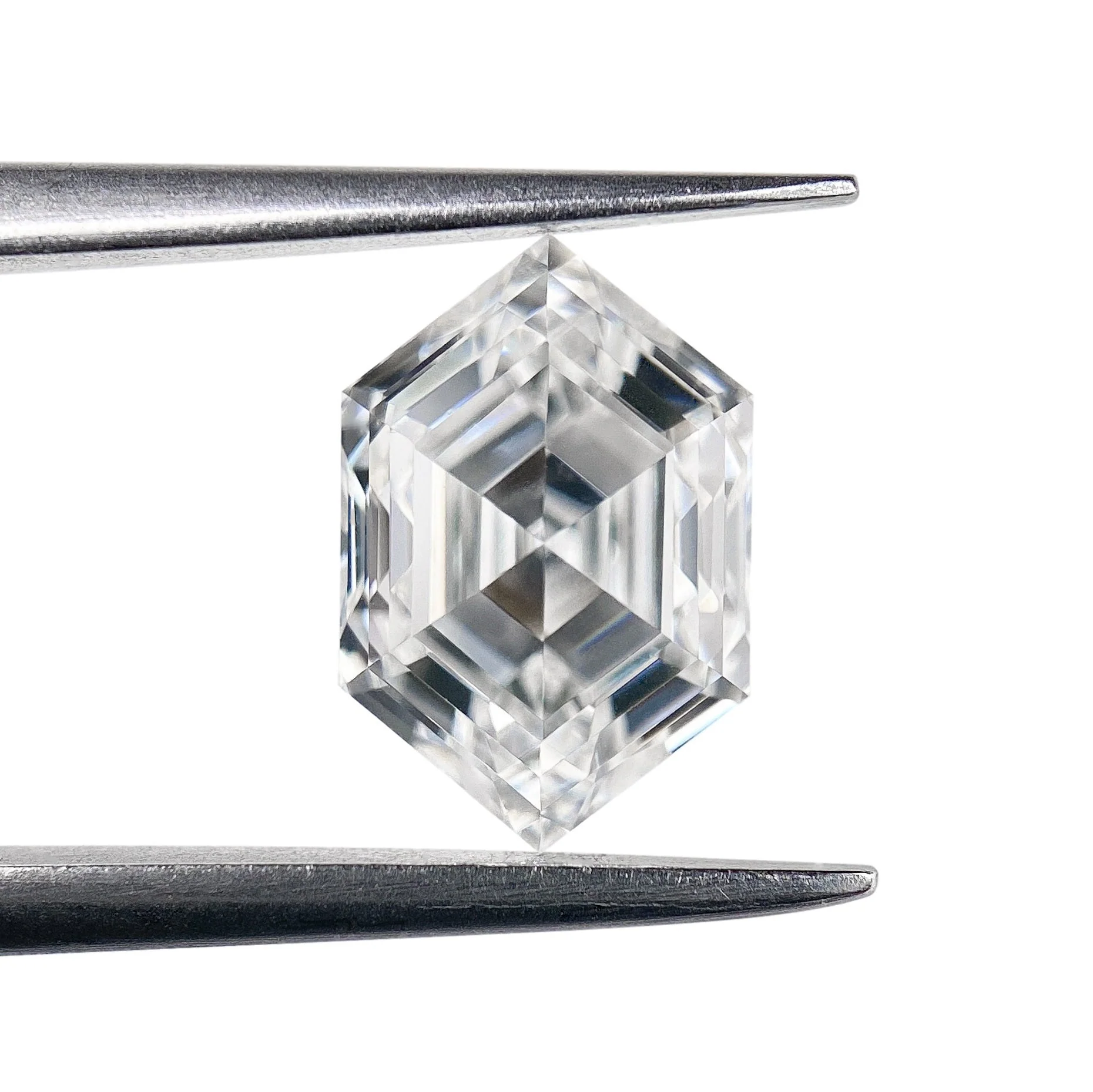 2.00ct | E/VVS2 Hexagon Shape Step Cut Lab Diamond (IGI) - Image 2