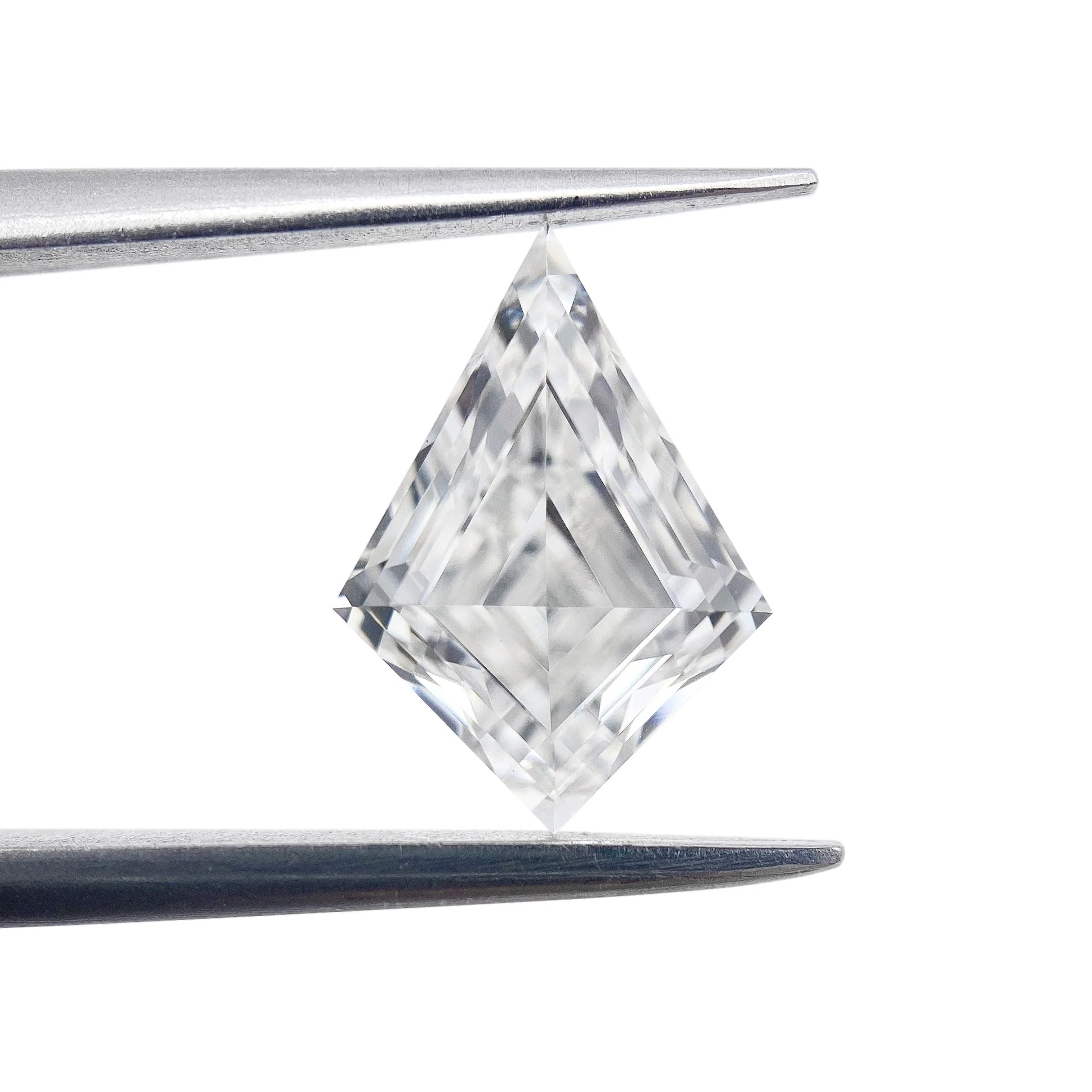 2.01ct | F/VS1 Kite Shape Step Cut Lab Diamond (IGI) - Image 2