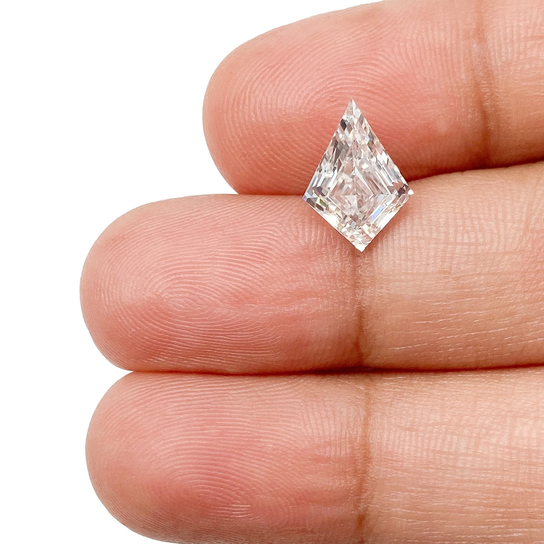 2.01ct | F/VS1 Kite Shape Step Cut Lab Diamond (IGI) - Image 3