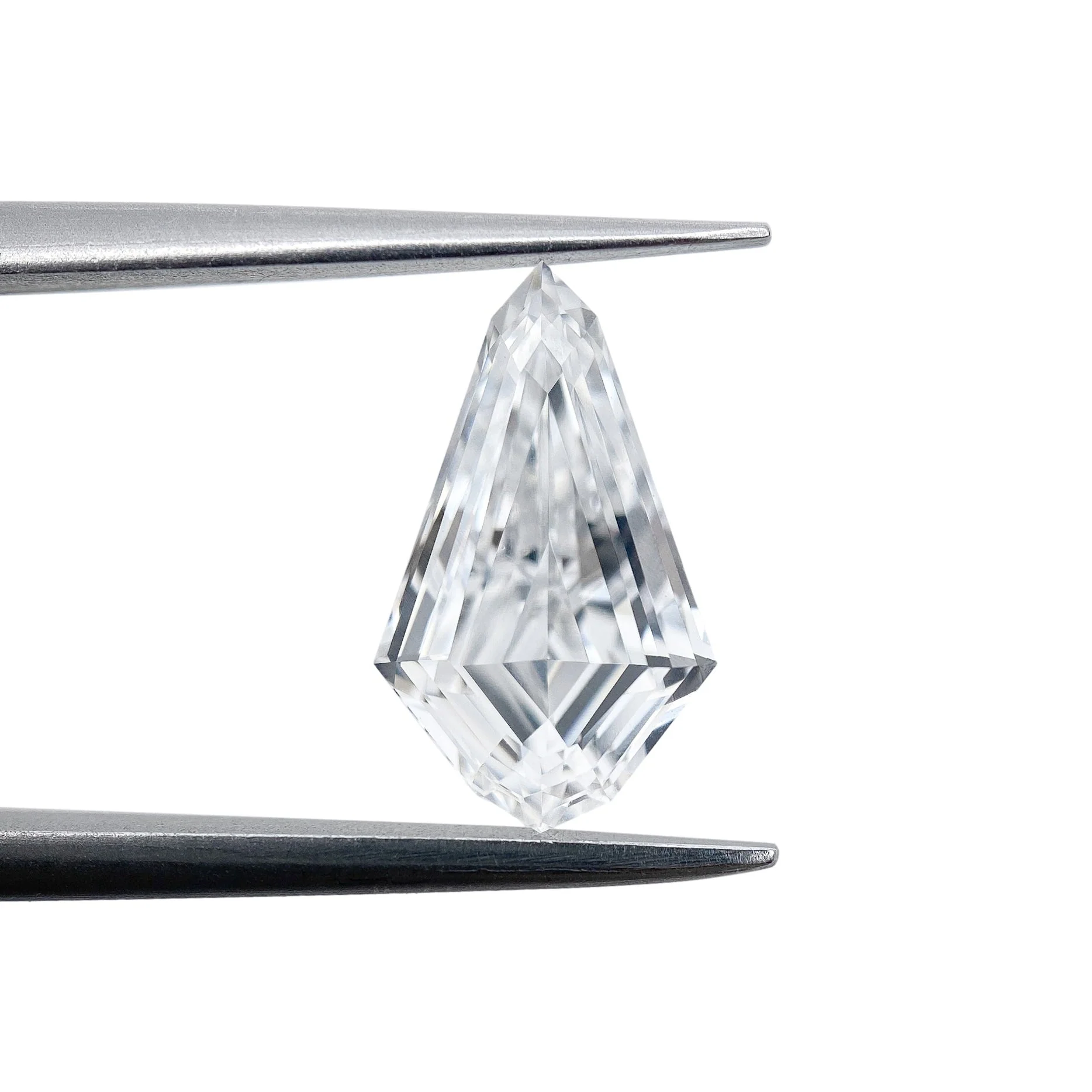 2.02ct | D/VVS2 Kite Shape Step Cut Lab Diamond (IGI) - Image 2