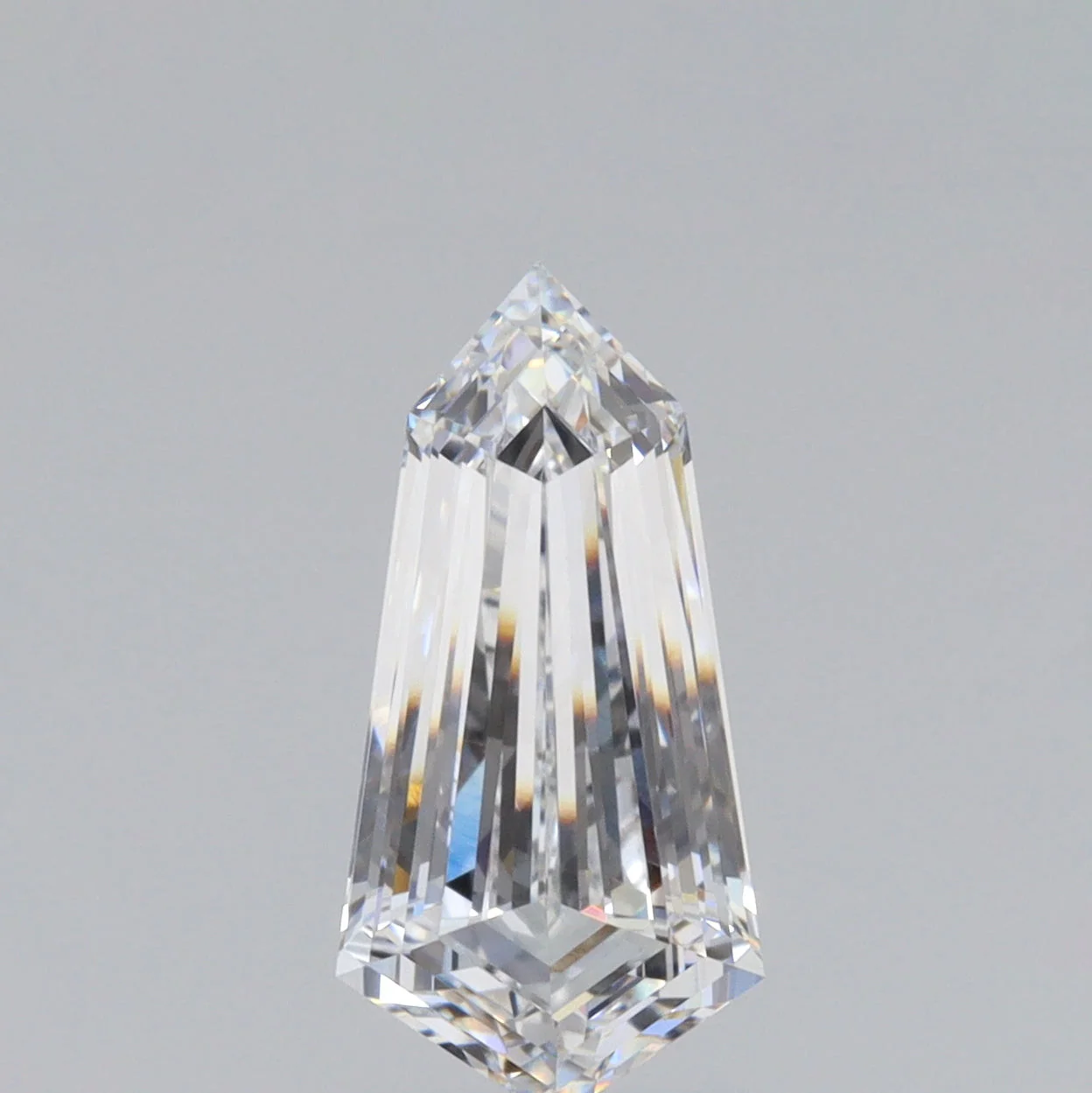 2.05ct | D/VVS2 Shield Shape Step Cut Lab Diamond (IGI)