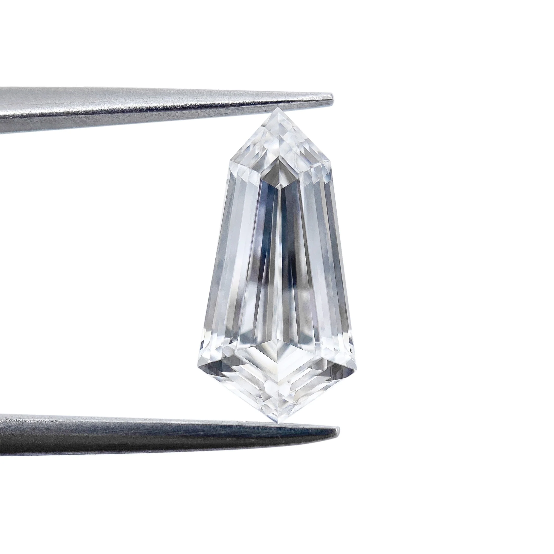 2.05ct | D/VVS2 Shield Shape Step Cut Lab Diamond (IGI) - Image 2