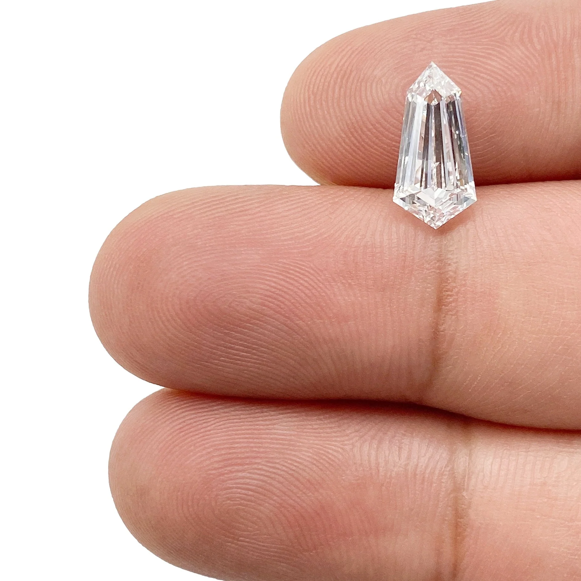 2.05ct | D/VVS2 Shield Shape Step Cut Lab Diamond (IGI) - Image 3