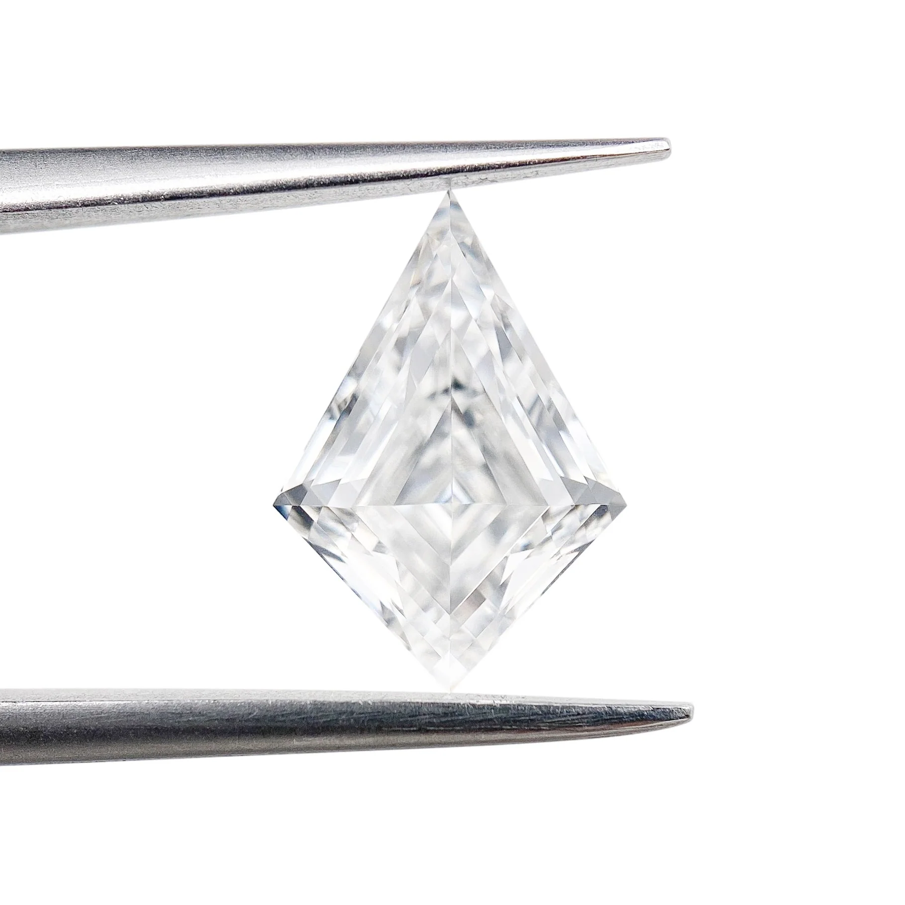2.05ct | E/VS1 Kite Shape Step Cut Lab Diamond (IGI) - Image 2