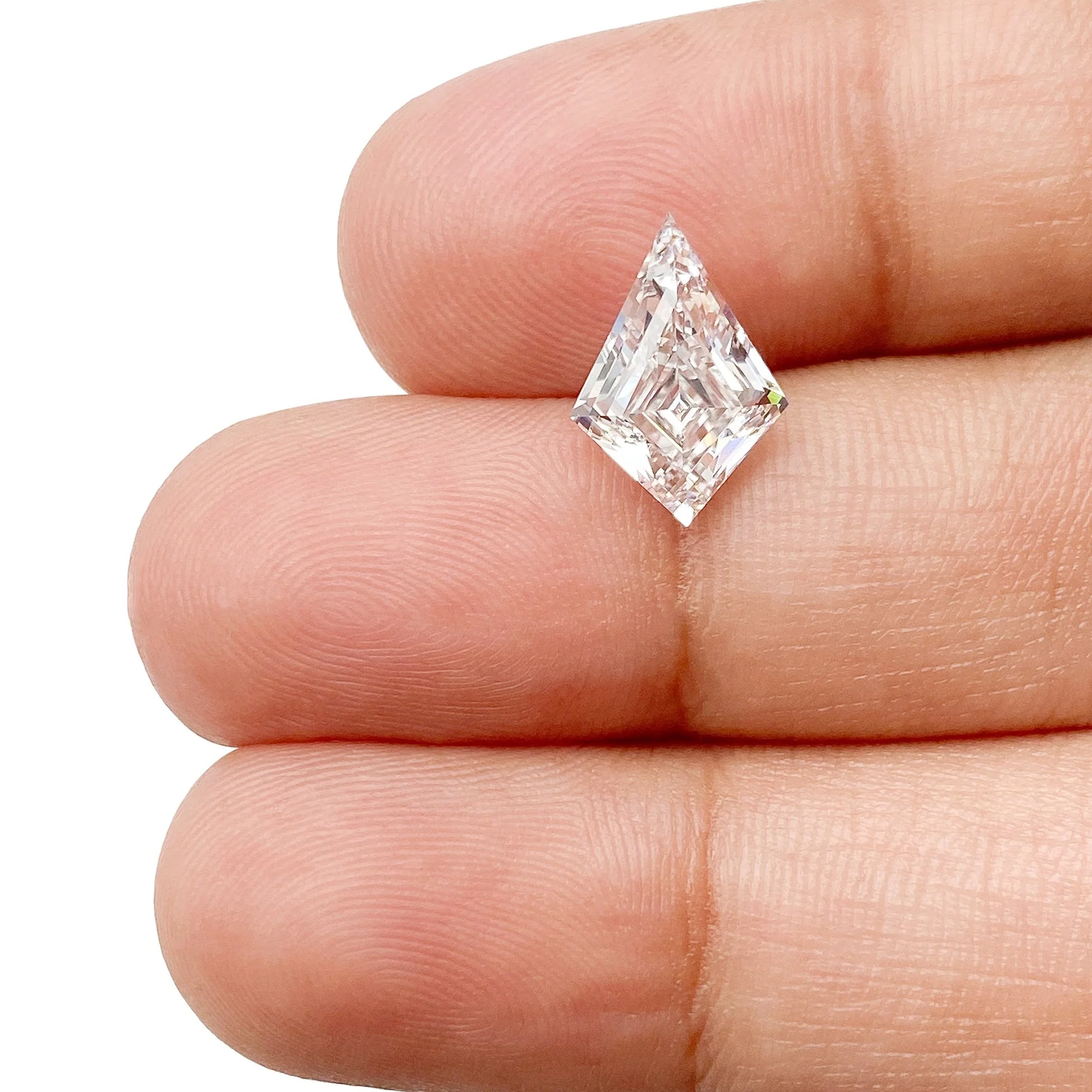 2.05ct | E/VS1 Kite Shape Step Cut Lab Diamond (IGI) - Image 3