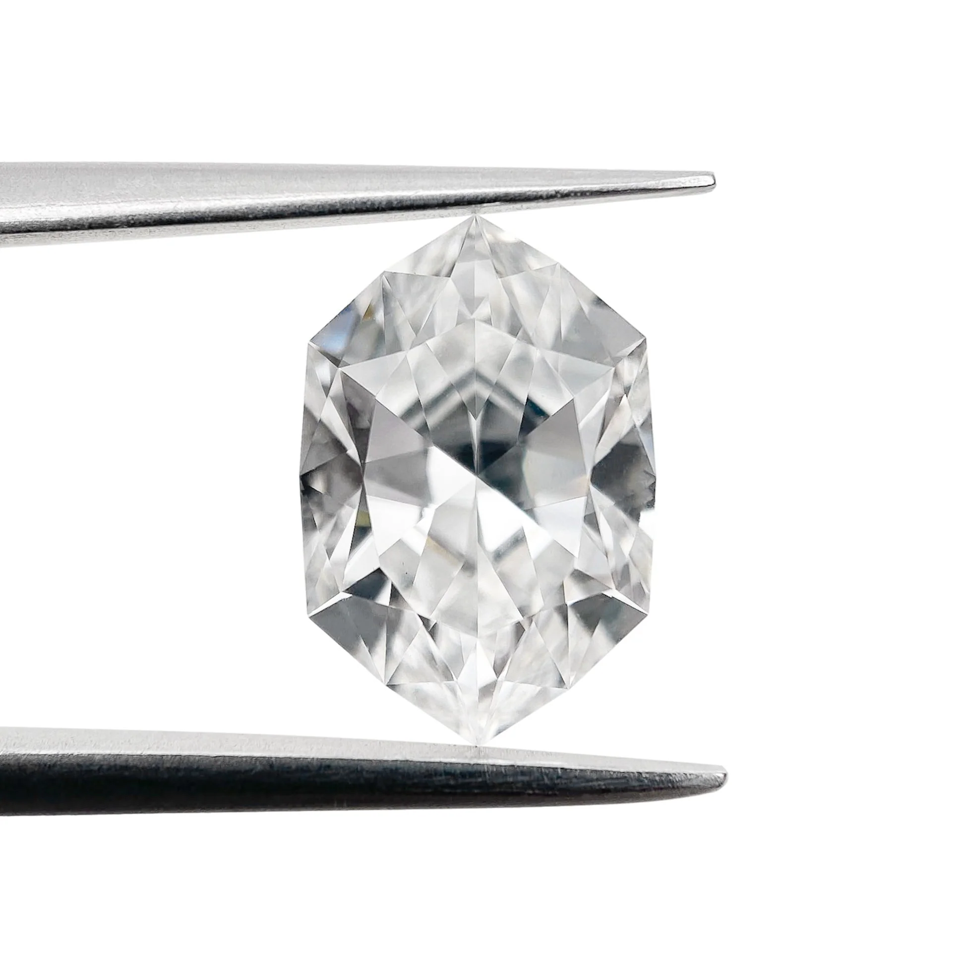 2.67ct | D/VS1 Hexagon Shape Brilliant Cut Lab Diamond (IGI) - Image 2