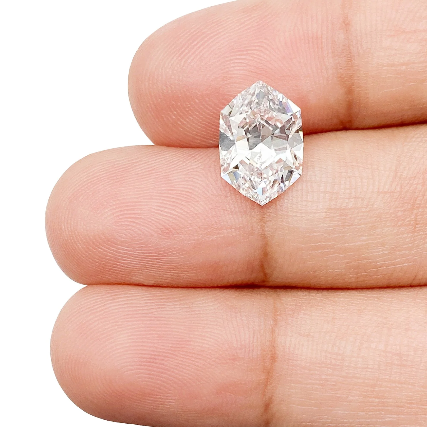 2.67ct | D/VS1 Hexagon Shape Brilliant Cut Lab Diamond (IGI) - Image 3