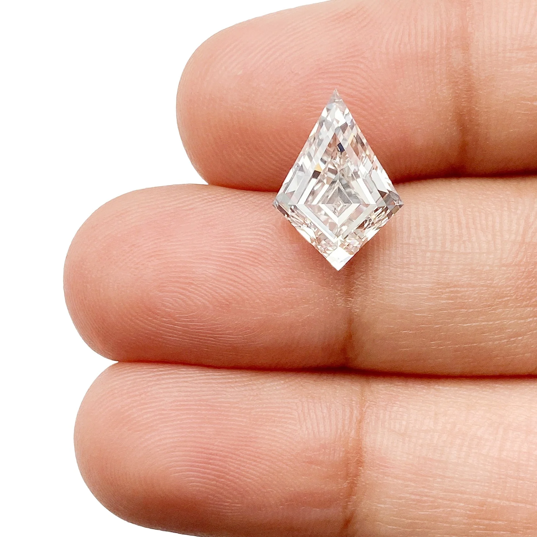 3.03ct | F/VS1 Kite Shape Step Cut Lab Diamond (IGI) - Image 3