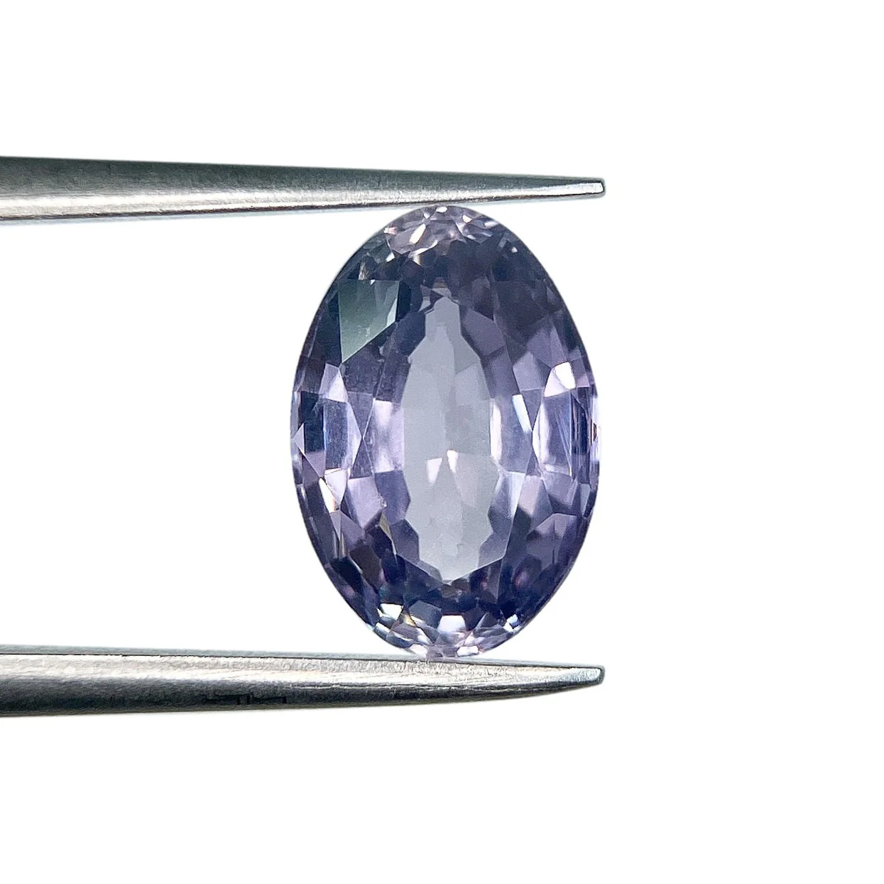 3.07ct |  Brilliant Cut Oval Shape Violet Sapphire - Image 2