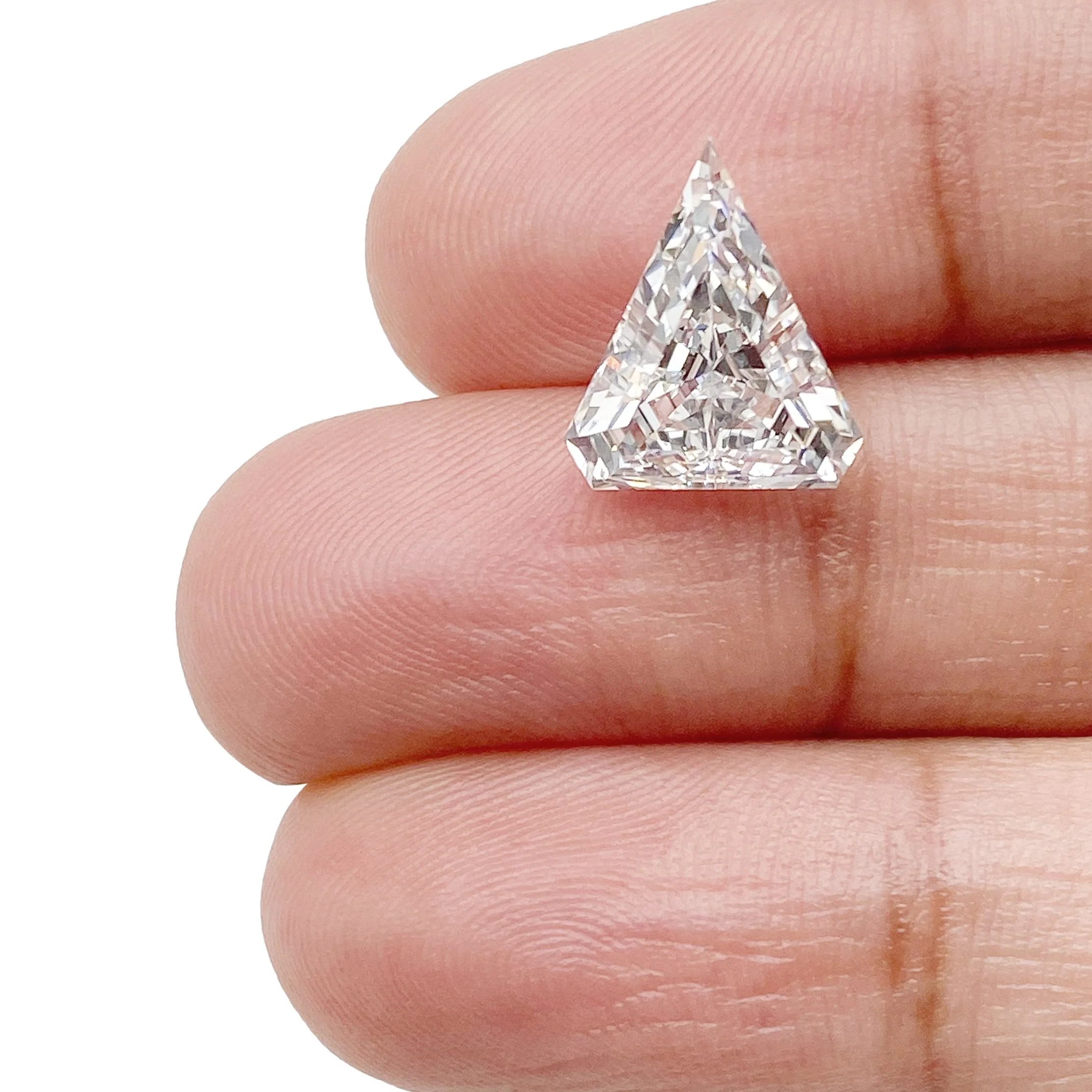 3.51ct | D/VS1 Shield Shape Step Cut Lab Diamond (IGI) - Image 3
