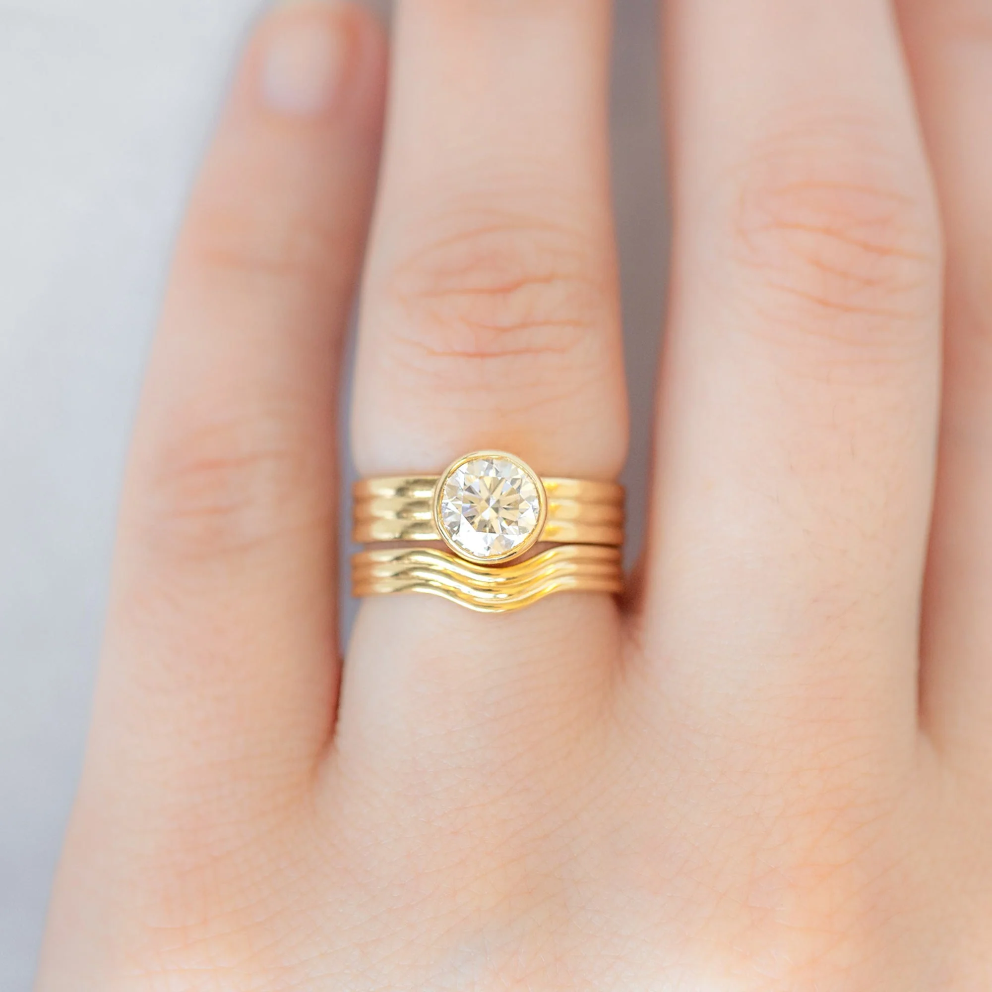 The Stratum Arc Stacking Band | Yellow Gold - Image 2