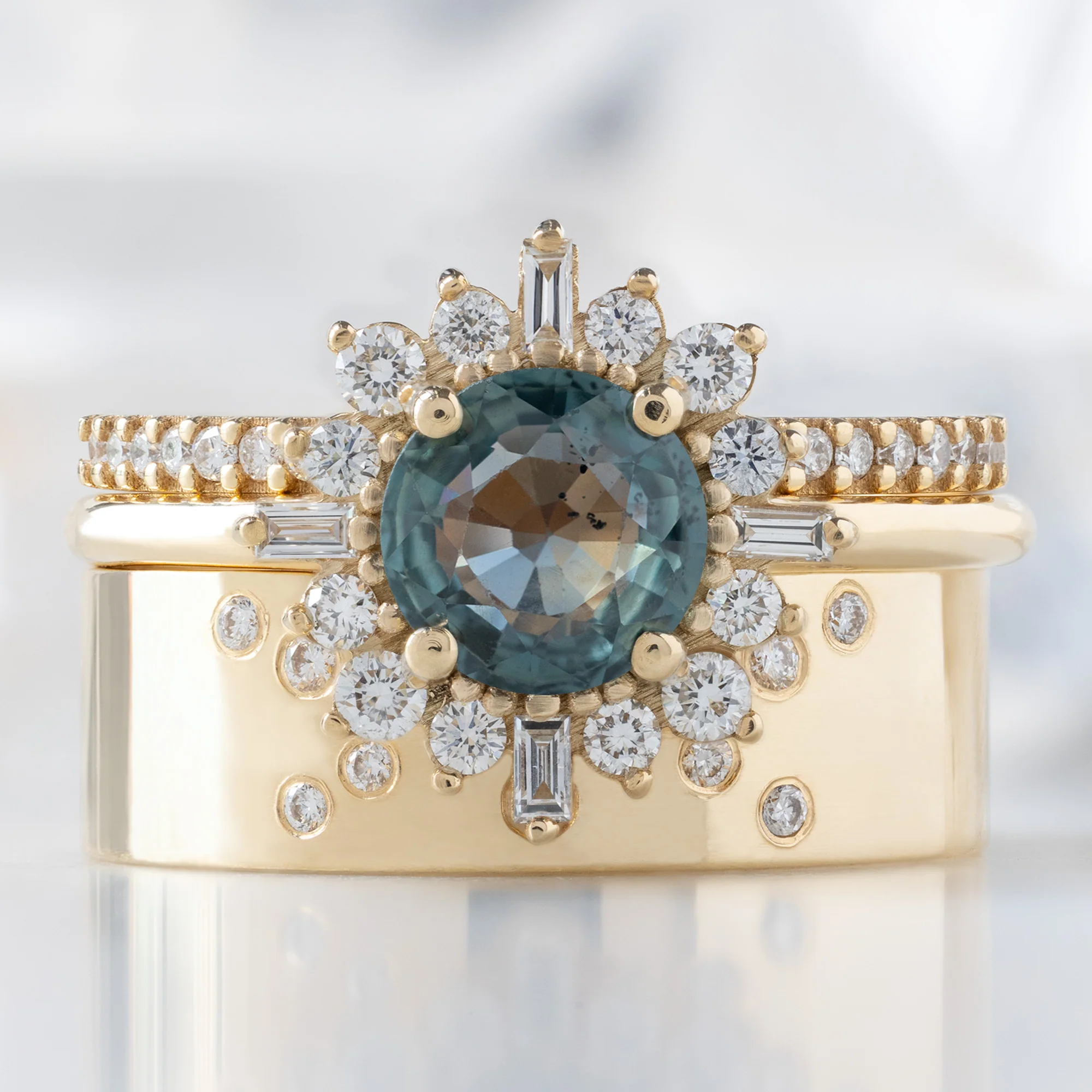 The Compass Ring | 0.98ct Round Blue Sapphire in 14K Yellow Gold - Image 2