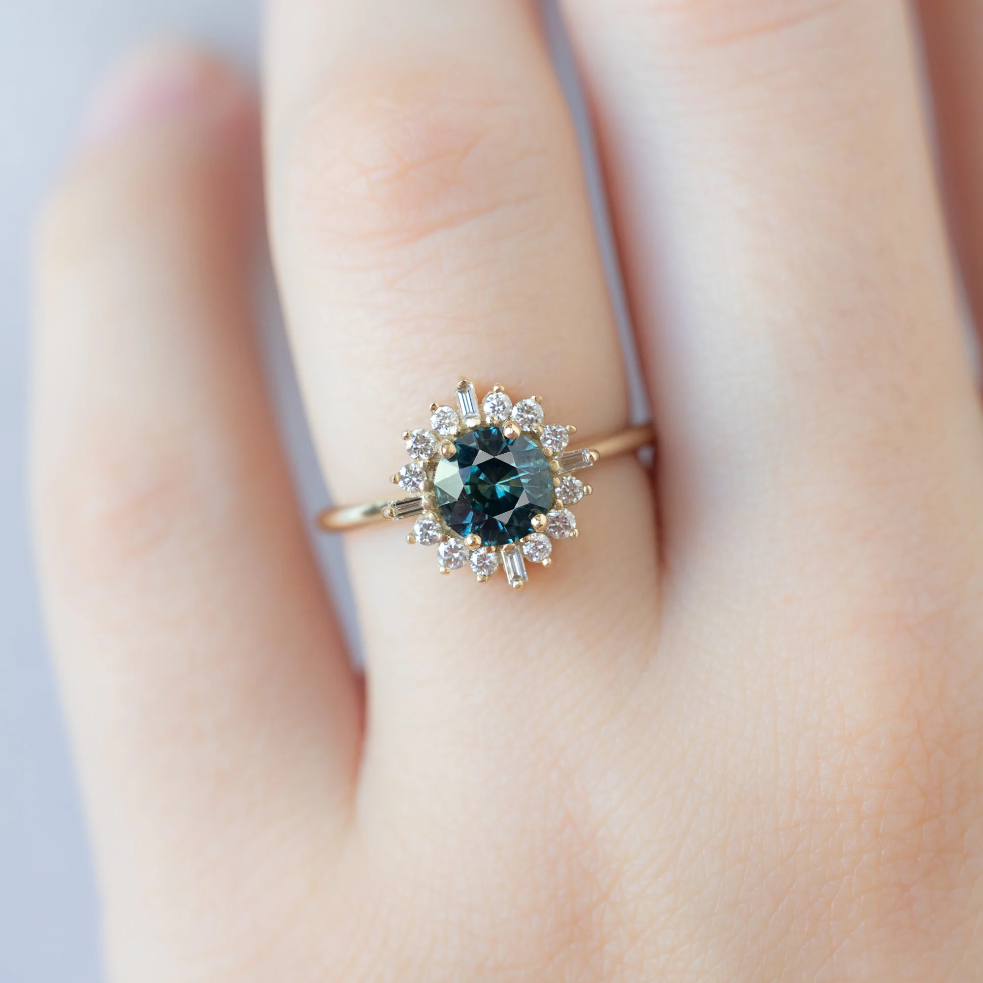 The Compass Ring | 1.19ct Round Blue Sapphire in 14K Yellow Gold - Image 4