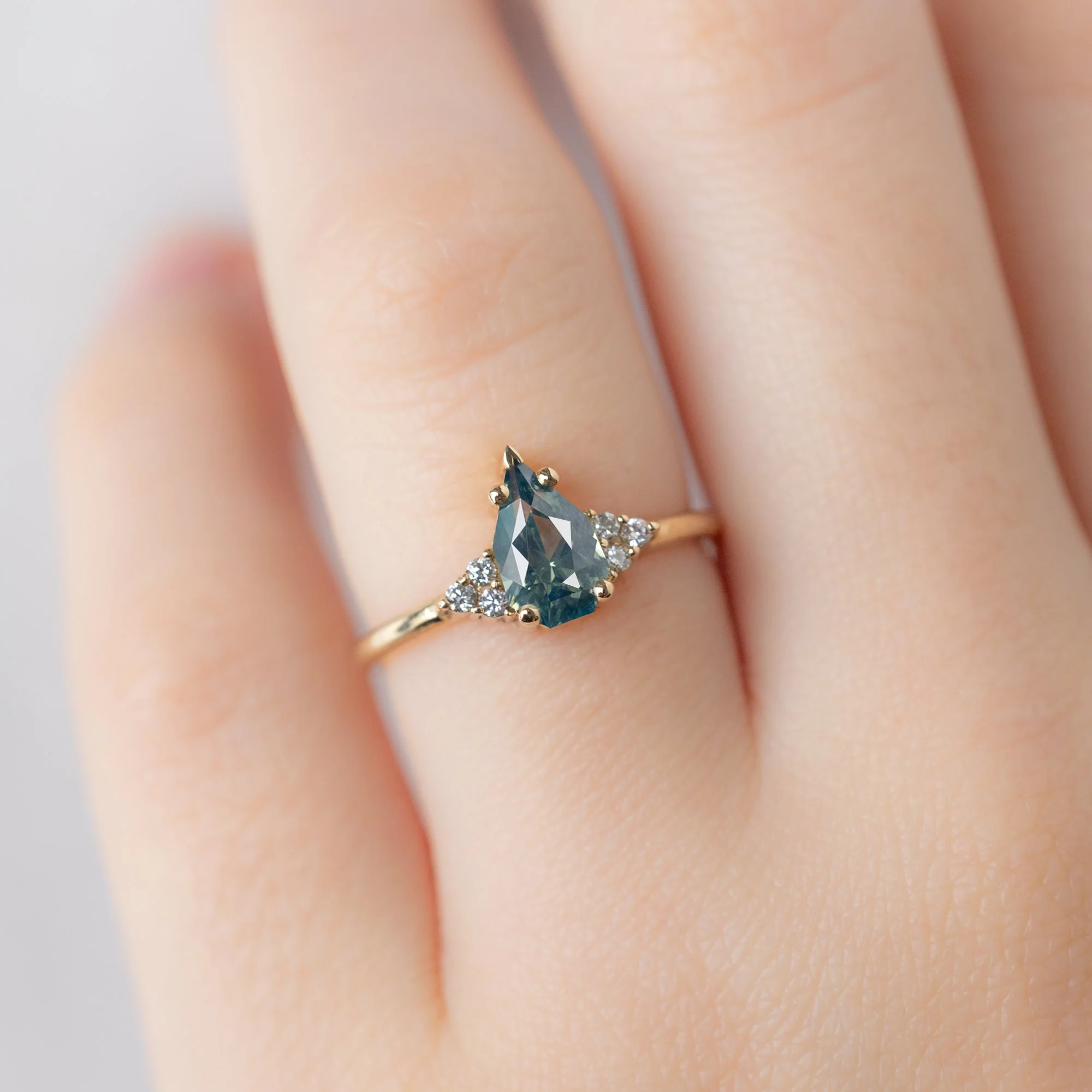 The Ivy Ring | 1.07ct Geometric Montana Bicolor Sapphire in 14K Yellow Gold - Image 4