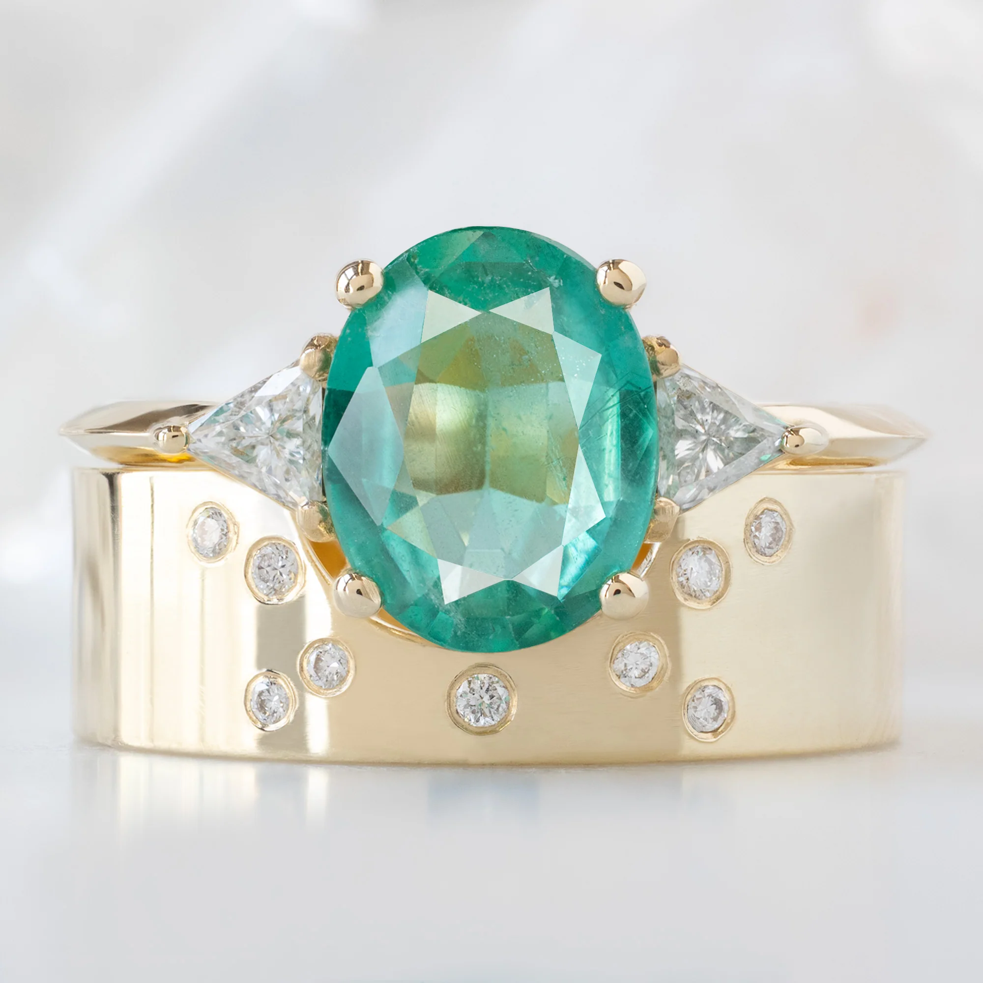 The Jade Ring | 1.27ct Oval Emerald in 14K Yellow Gold - Image 3