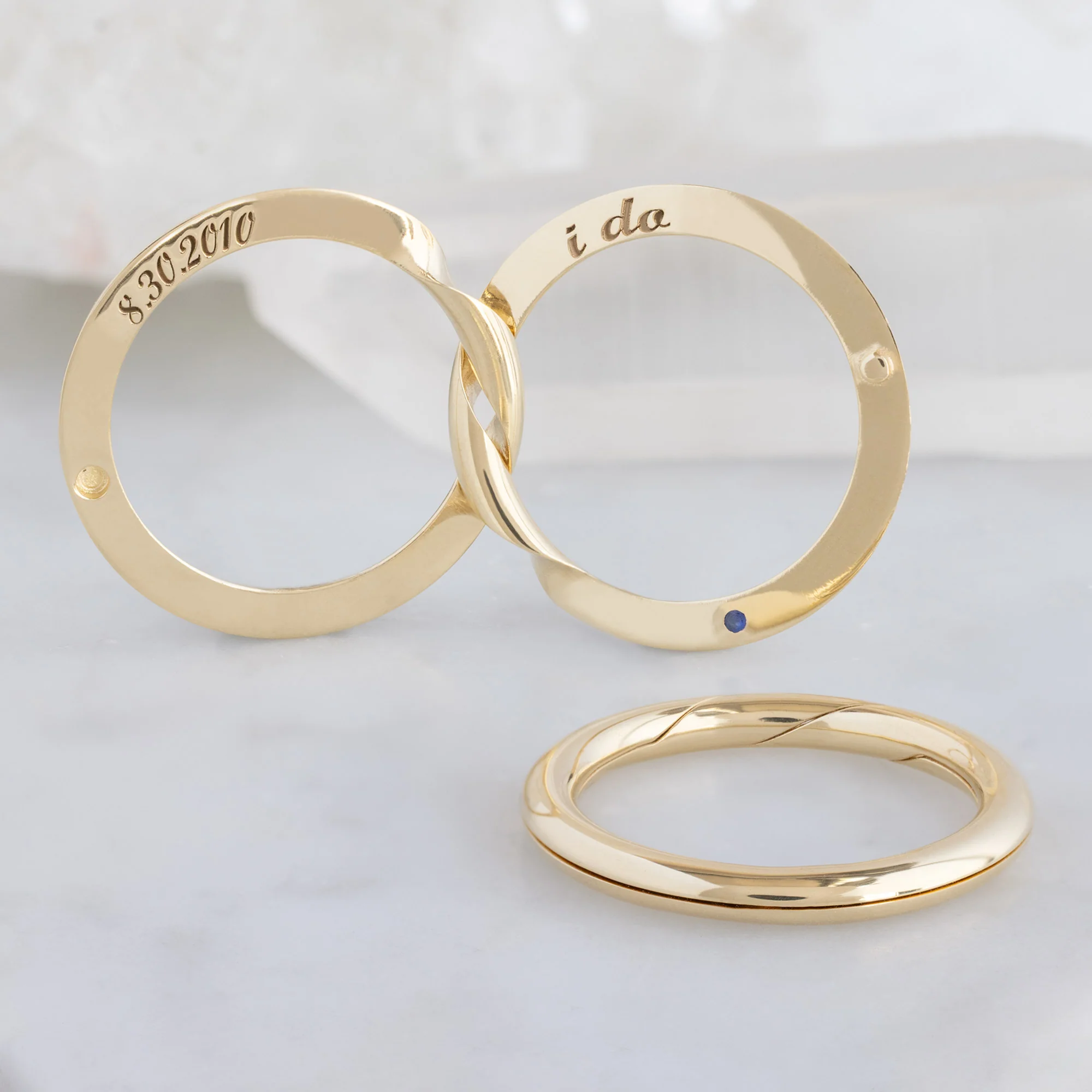 The Love Story Ring with a Sapphire | Yellow Gold