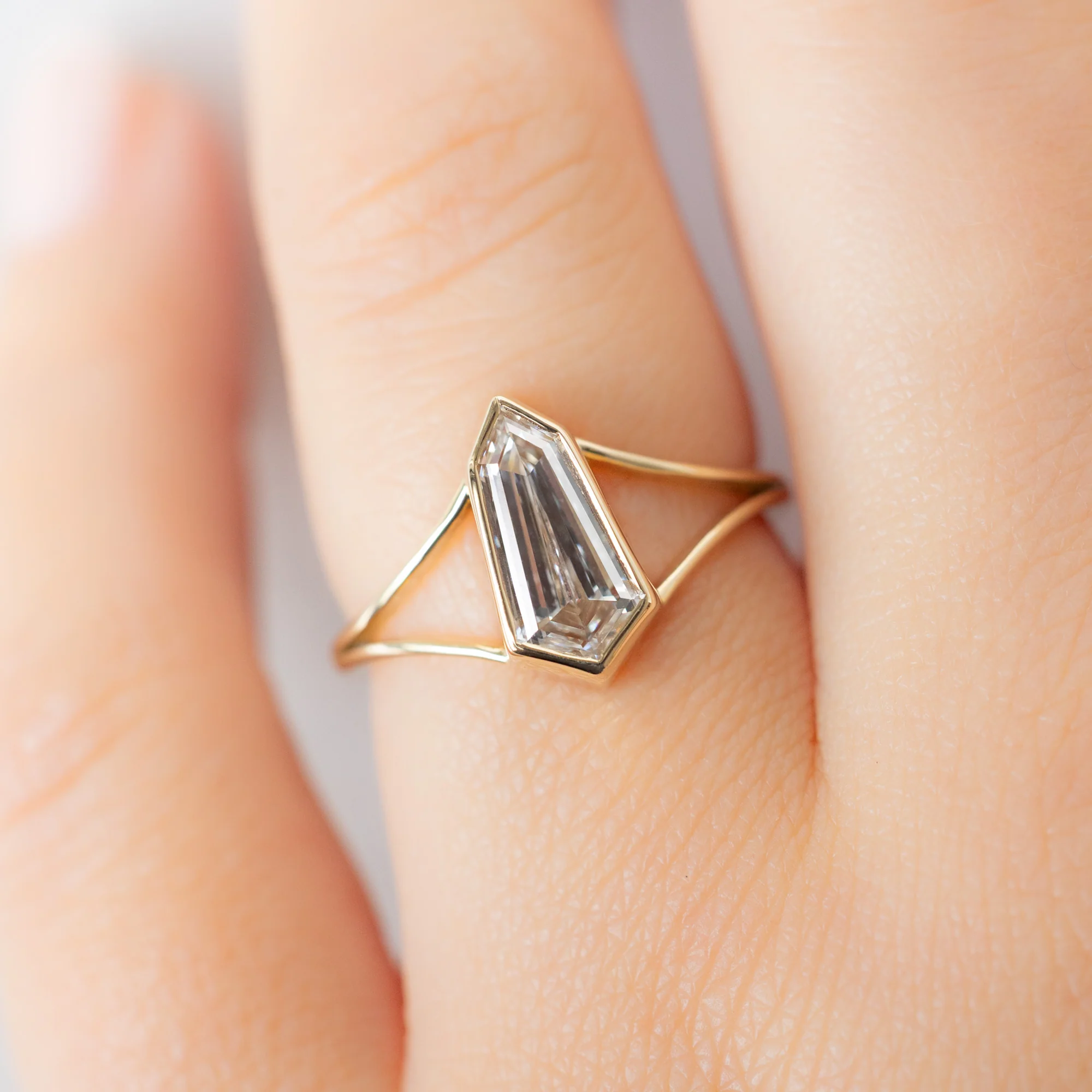 The Magnolia Ring | 1.50ct Lab Grown Geometric White Diamond in 14K Yellow Gold - Image 5