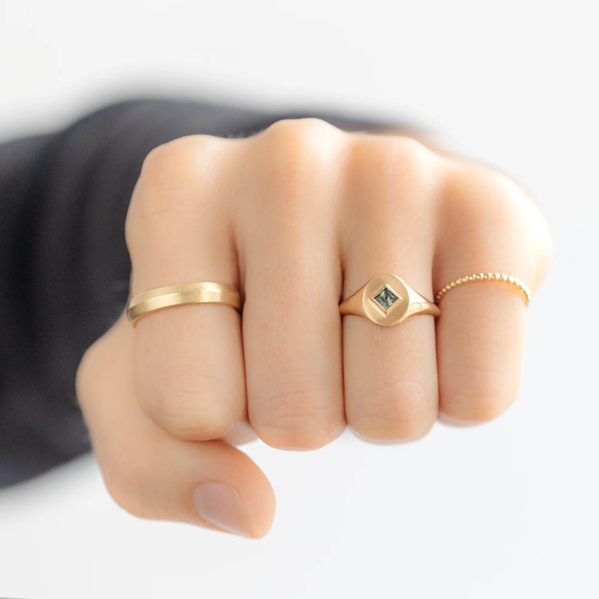 The Signet Ring | 0.25ct Kite Montana Sapphire in 10K Yellow Gold - Image 3
