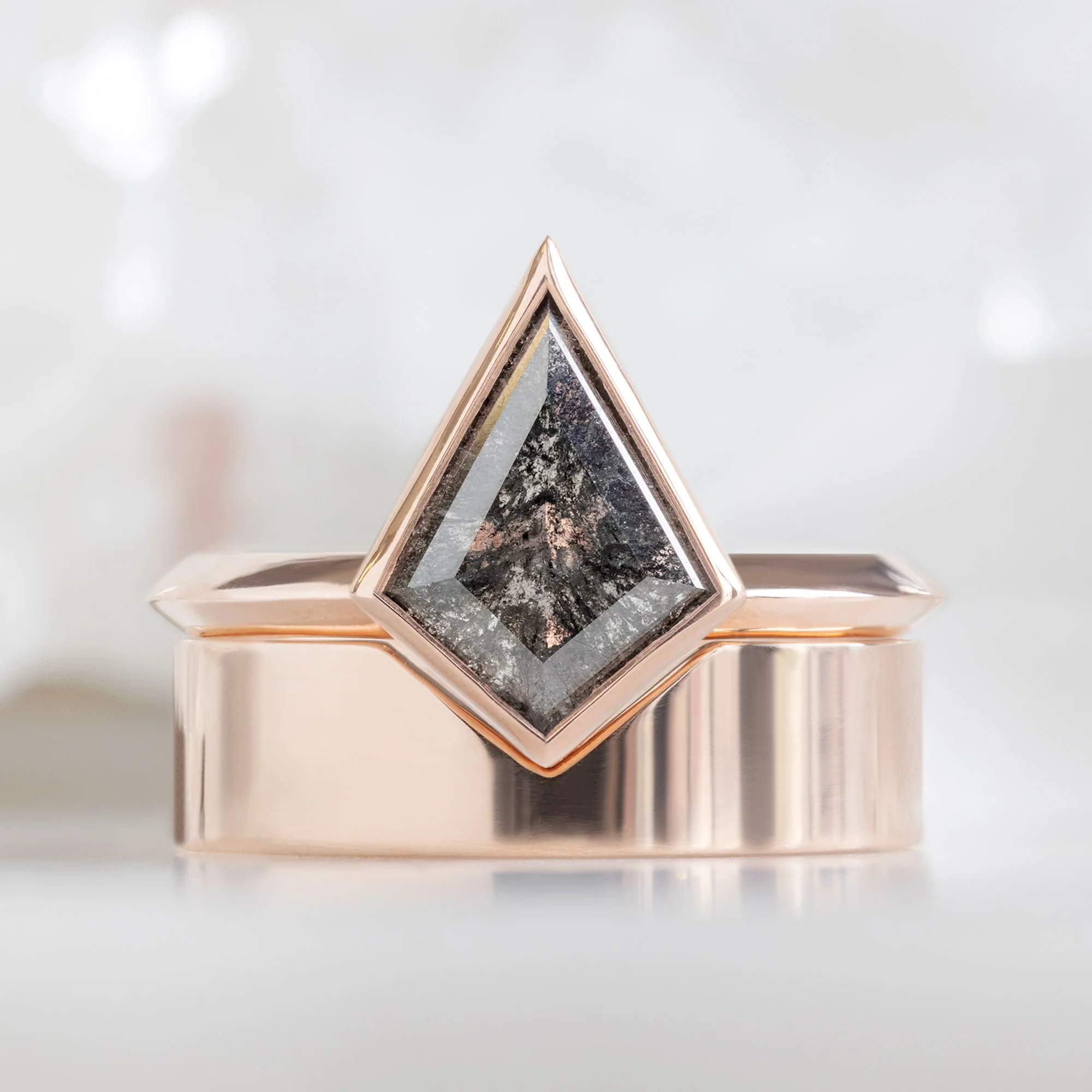 The Gold Peak Wedding Band | Yellow, Rose or White Gold - Image 3