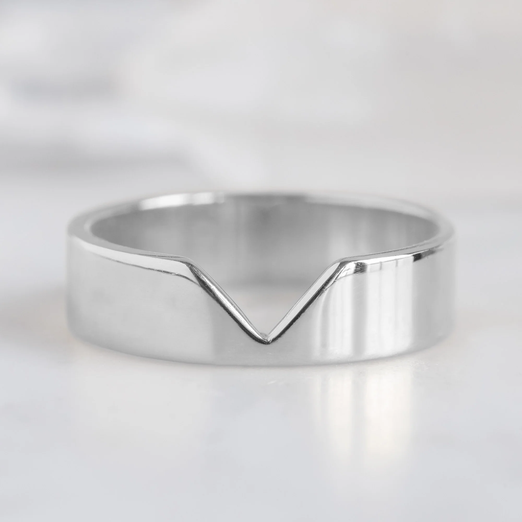 The Gold Peak Wedding Band | Yellow, Rose or White Gold - Image 4