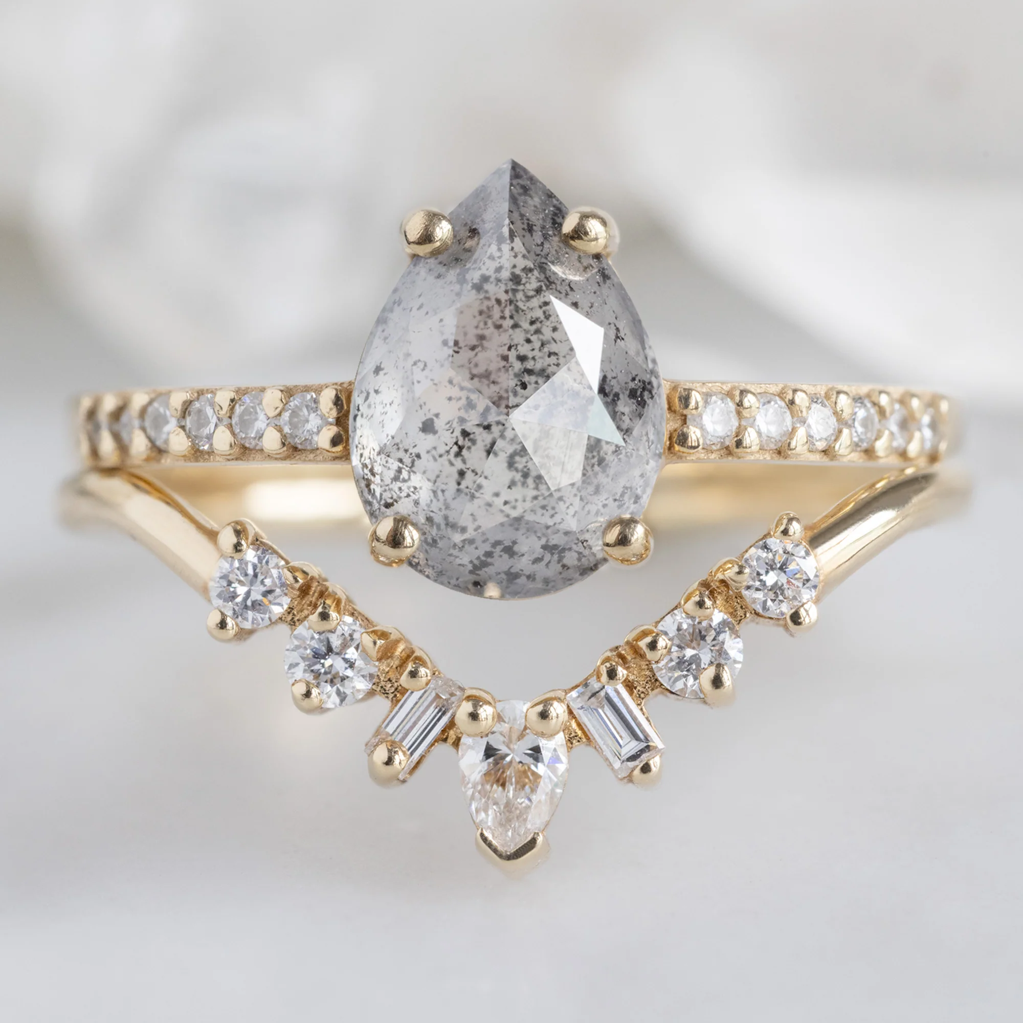 The Willow Ring | 1.03ct Pear Grey Diamond in 14K Yellow Gold - Image 3