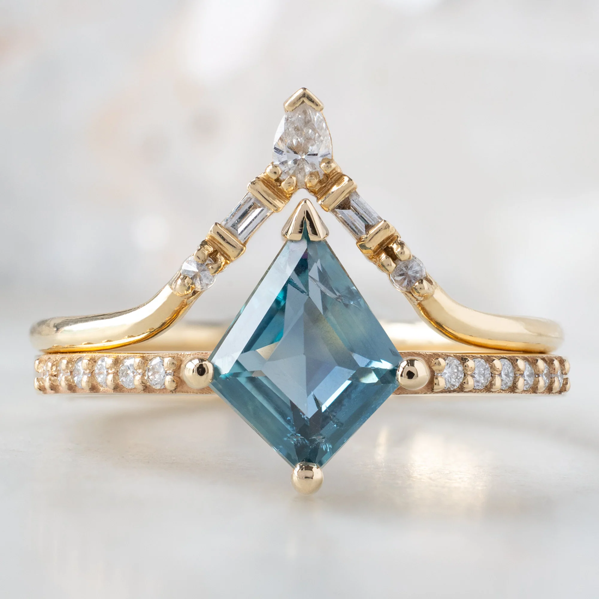 The Willow Ring | 1.14ct Kite Blue Sapphire in 14K Yellow Gold - Image 3