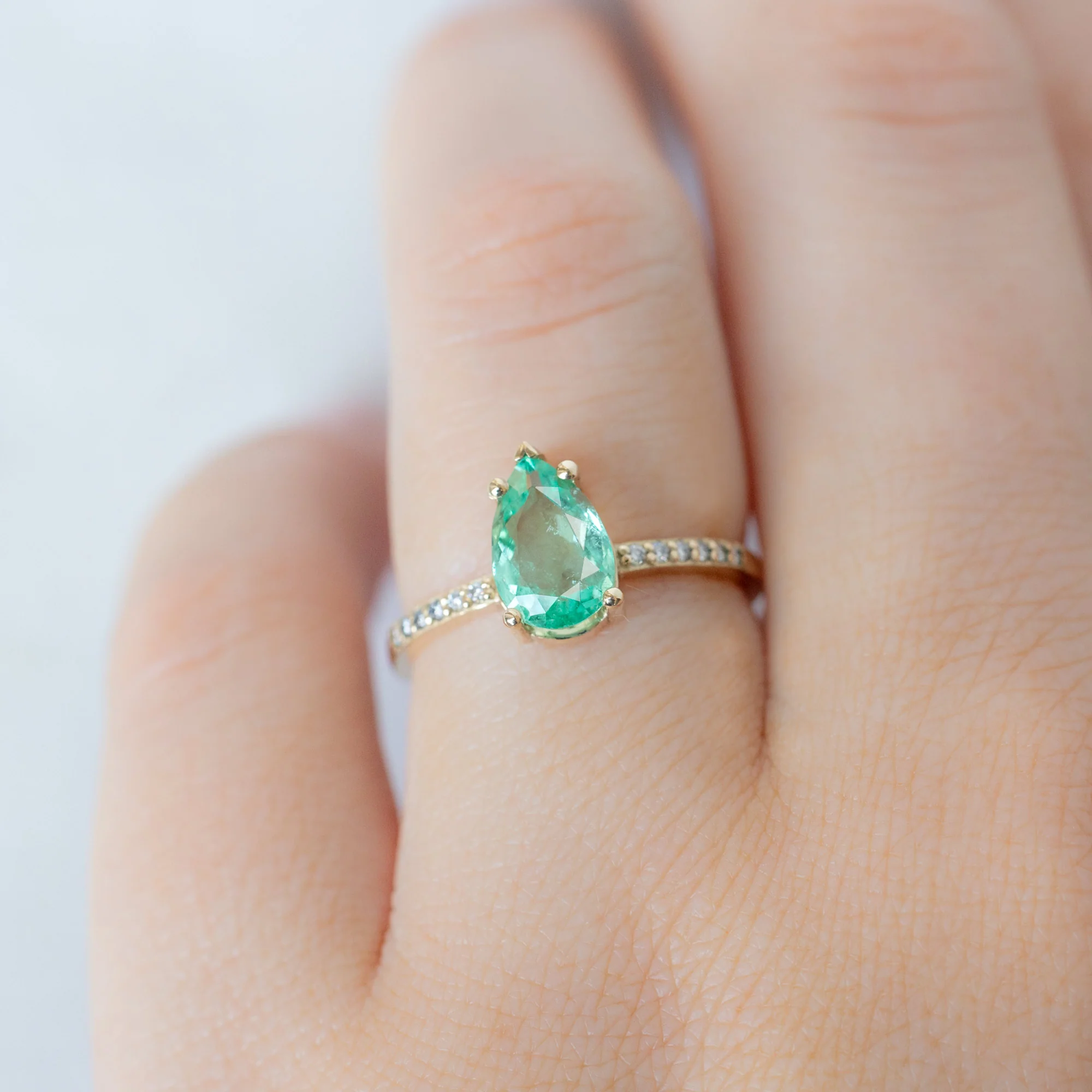 The Willow Ring | 1.15ct Pear Emerald in 14K Yellow Gold - Image 5