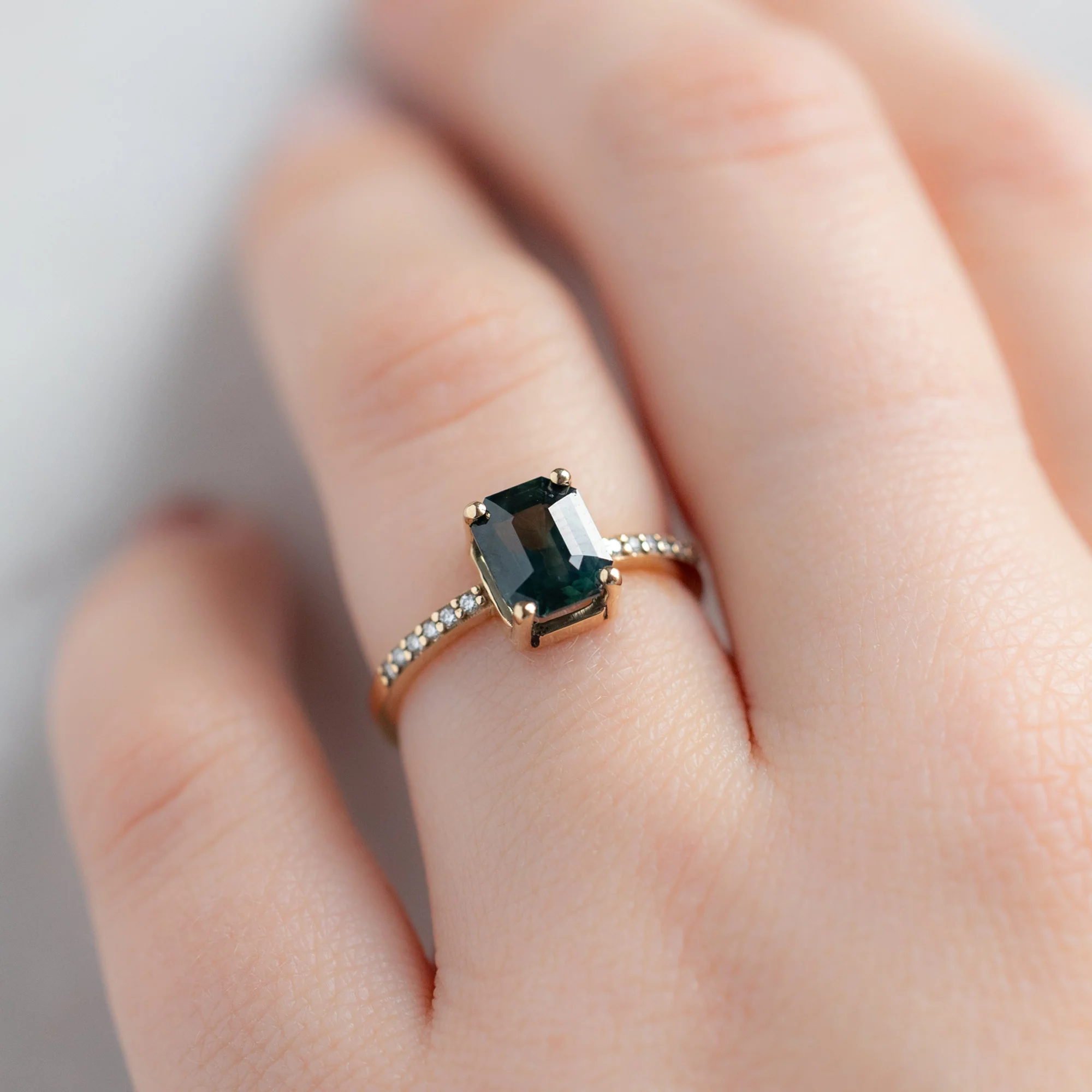 The Willow Ring | 2.00ct Emerald Cut Teal Sapphire in 14K Yellow Gold - Image 2